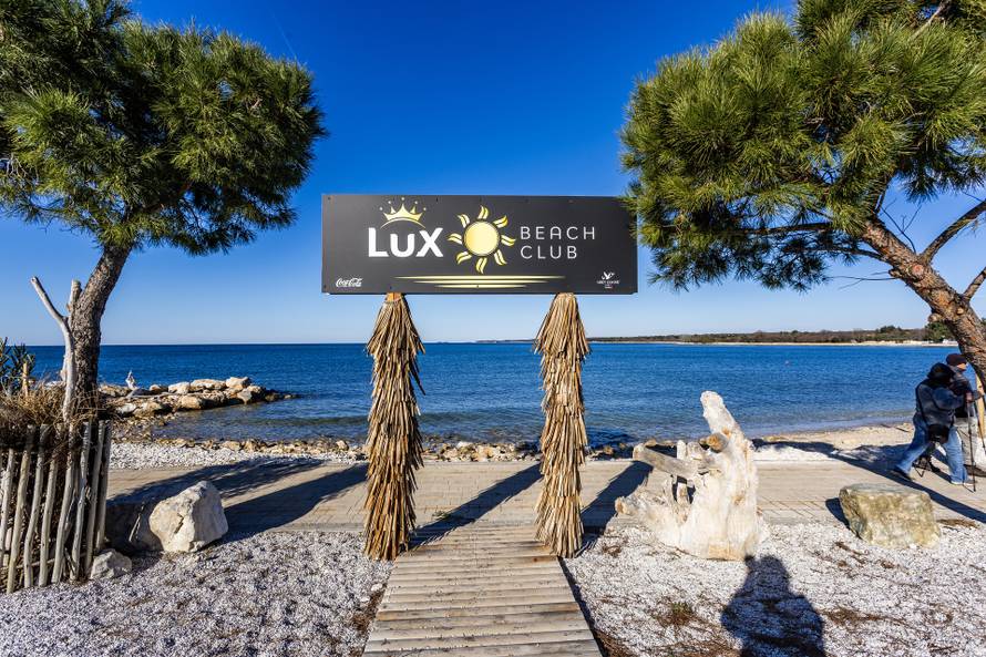 Pula: Tijekom noći izgorio je Beach Bar Lux