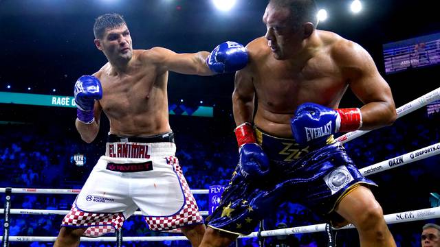 Oleksandr Usyk v Anthony Joshua - King Abdullah Sport City Stadium