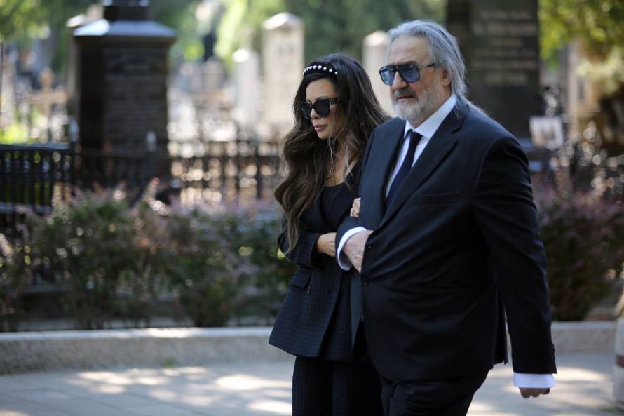 storyeditor/2022-05-12/sahrana-vidoje-foto-telegraf-nikola-tomic__3_.jpg