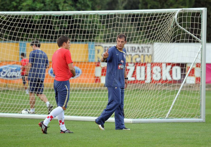 Rovinj: Hrvatska nogometna reprezentacija na zatvorenom treningu