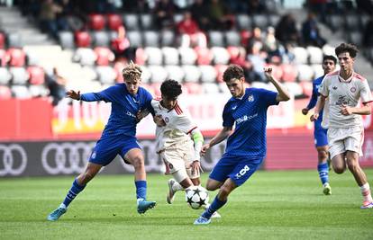 Bayern U19 - Dinamo 2-1: Dva gola u četiri minute presudila 'modrima', Rimac zabio utješni