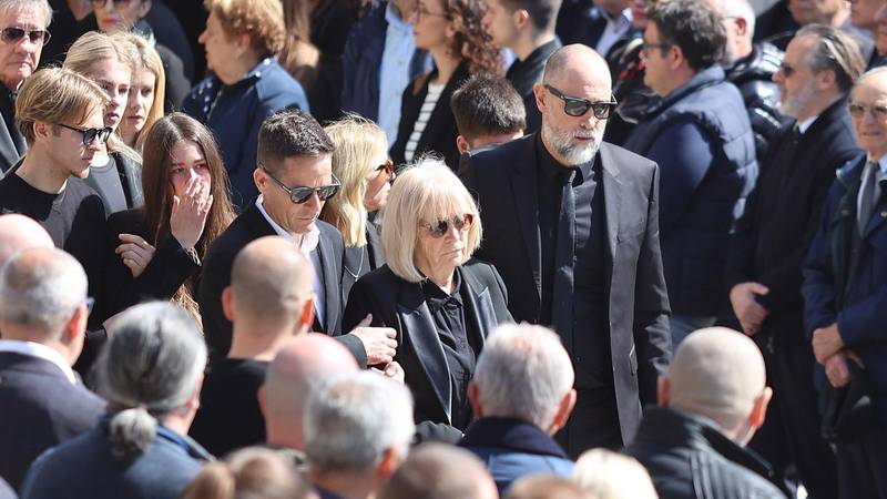 FOTO Pokopali oca Igora Tudora u Splitu, stiglo vodstvo Hajduka