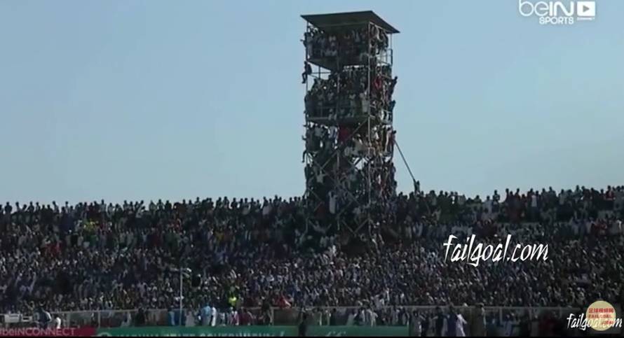 Kako na stadion od 25 tisuća mjesta smjestiti 40.000 ljudi?