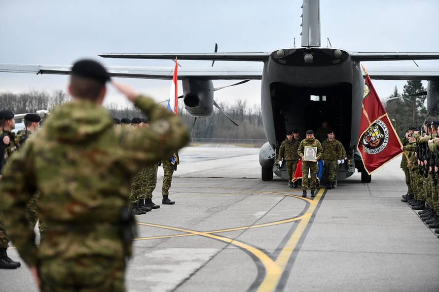 Tijelo preminulog vojnika iz Litve su prevezli u Hrvatsku