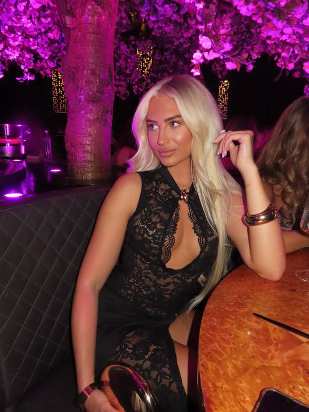 FOTO Prelijepa plavuša osvojila je sina boksačke legende. Priča njih dvoje zaista je nevjerojatna