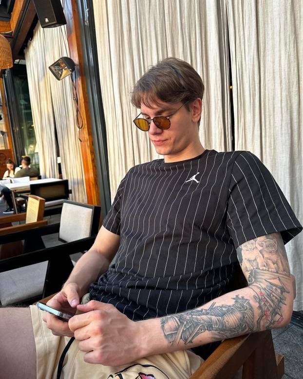 FOTO Najpoznatija Hrvatica na TikToku zaručila se za srpskog košarkaša. Pogledajte reakciju