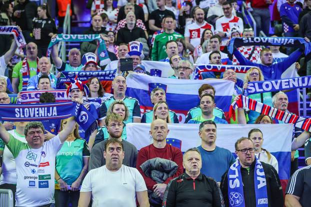 Zagreb: Navijači na susretu Hrvatske i Slovenije na IHF Svjetskom rukometnom prvenstvu 2025.