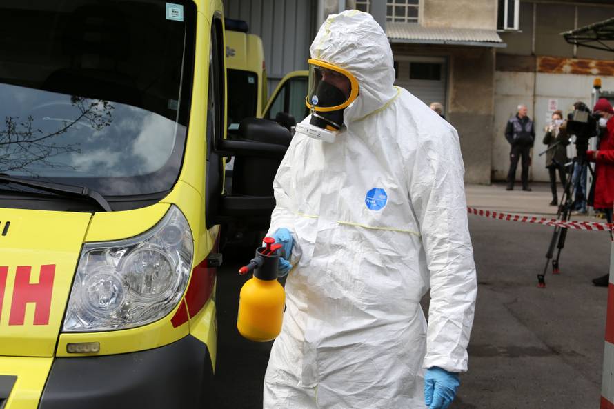 Rijeka: Dezinfekcija vozila Hitne službe