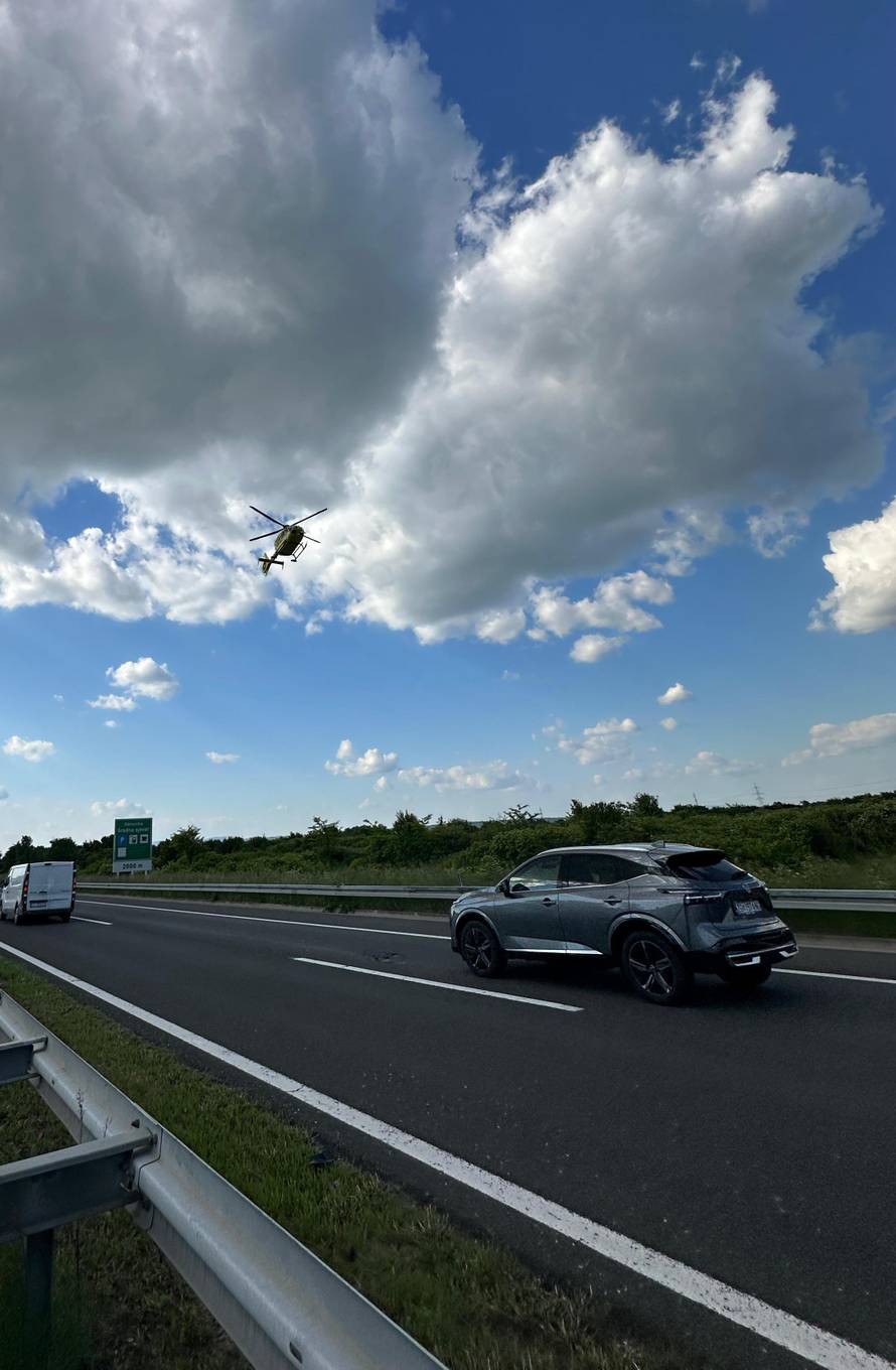 FOTO Nova teška nesreća na A3 kod Samobora. Smrskani auti, stigao i medicinski helikopter