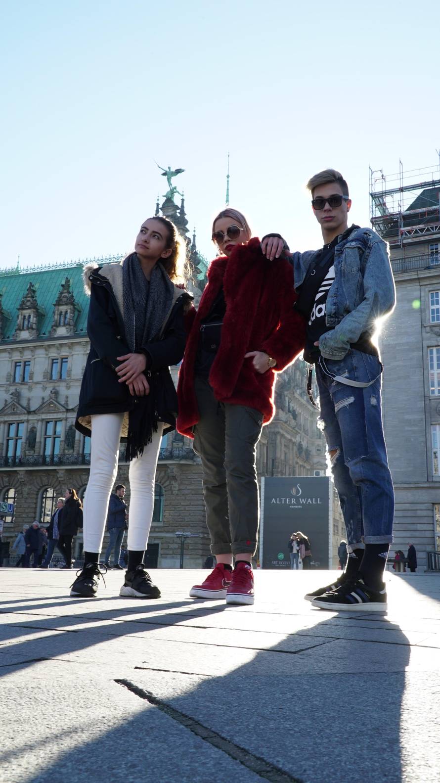 Youtuberica Petra u Hamburgu pjevala Zokijev hit  'Autotune'