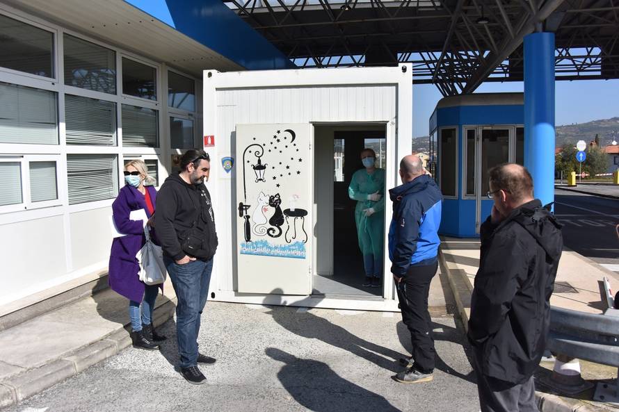 Na GP Plovanija postavljen kontejner Sanitarne inspekcije koja izdaje rješenja o samoizolaciji