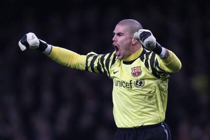 Valdes bi u Premiership; Milan na pragu dovođenja J. Cesara