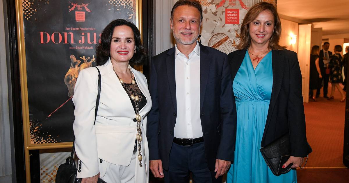 Gordan Jandroković u rijetkom izlasku sa suprugom Sonjom Gordan Jandroković u rijetkom izlasku sa suprugom Sonjom