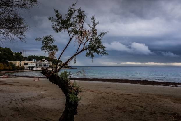 Split: Jesen na plaži Bačvice
