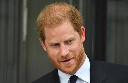 Kraljevska insajderica: 'Mislim da će Harryju krunidba kralja Charlesa biti poput noćne more'