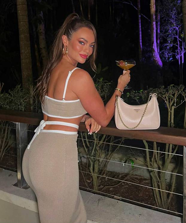 FOTO S 40 godina otkrila sve! 'Cijeli život sam skrivala svoje tijelo, ali sad više ne'