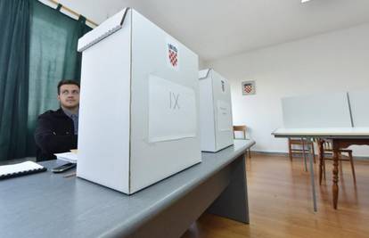 Na izborima pobijedili Ermina Lekaj Prljaskaj i Šandor Juhas 