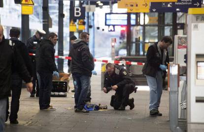 Na željezničkom kolodvoru u Bonnu u torbi pronašli bombu