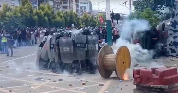 FOTO Najmanje 16 mrtvih u velikim prosvjedima u Nepalu!