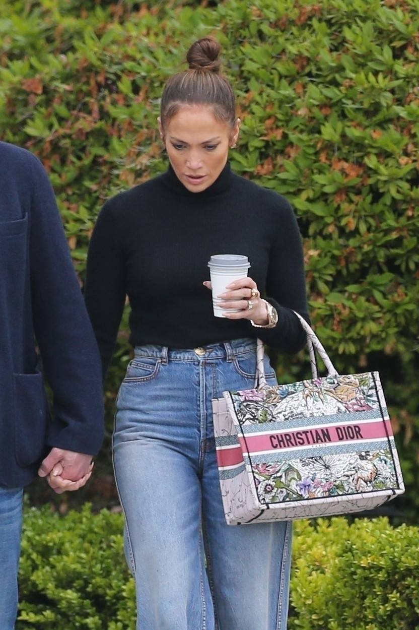 *EXCLUSIVE* Ben Affleck and Jennifer Lopez hold hands as they start off their day with coffee to go.