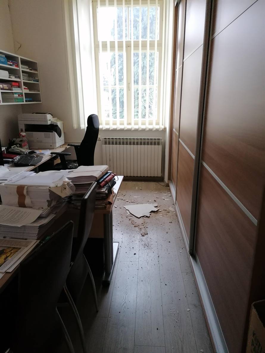 Tlo se i dalje trese, a Atalić kaže da je oštećeno i do 1000 kuća