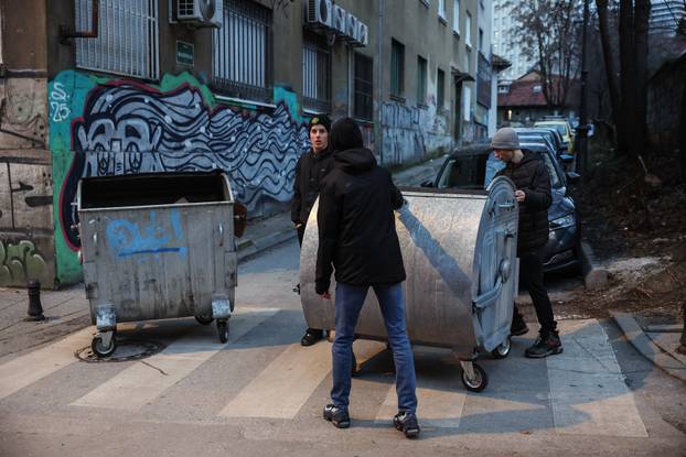 Sarajevo: Prosvjed nakon stravične tramvajske nesreće produžio se i na večernje sate