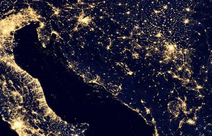 Prekrasne noćne slike Zemlje postale su interaktivna karta