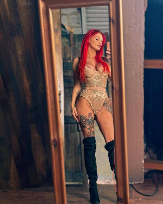 FOTO Vatrena Rebecca otkriva kako je kupila kuću bez kredita: Mjesečno zaradim 86.000 eura