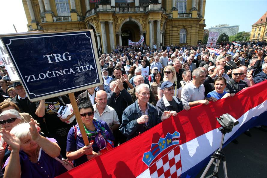 Već 10. put: 'Trg maršala Tita preimenujte u Kazališni trg'