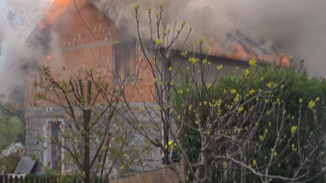VIDEO Kozari putevi: 'Probudio me snažan vrisak, gorjela je susjedova kuća. Svi su istrčali'