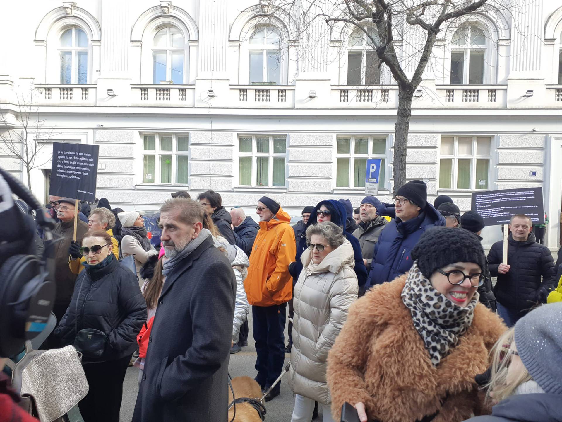 Prosvjednici puštali razgovore Matijanića i bolnice: 'Što me vi sad zovete? Mokrite u posudu!'