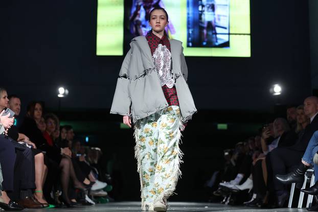 DIPMOD_10 - modna revija diplomskih kolekcija studenata Sveučilišta u Zagrebu Tekstilno-tehnološkog fakulteta