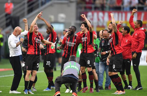 Serie A - AC Milan v Atalanta