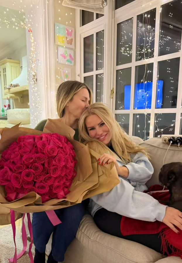 FOTO Mala fešta, raskošne torte i gripa: Evo kako je Gazdina kći proslavila svoj 50. rođendan