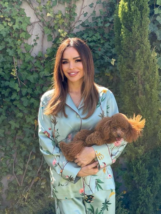 FOTO Evo kako su naši poznati proveli Uskrs: Neki bili na špici, drugi pokazali sređene domove