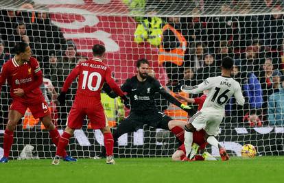 Fantastična utakmica Liverpoola i Uniteda. Gosti na samom kraju iščupali bod i ušutkali Anfield