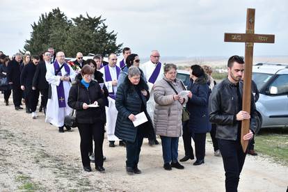 FOTO Posljednji ispraćaj Davida Ricova, zadarskog pjevača