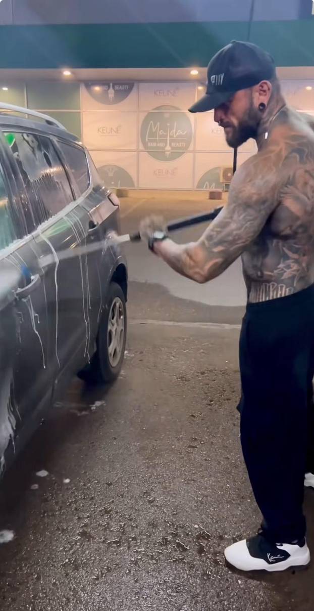 FOTO Pogledajte zašto 'macan' iz Brčkog ima pola milijuna pratitelja na TikToku