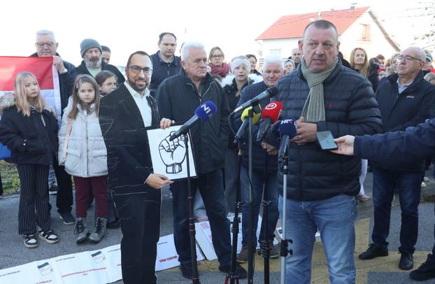 Zagreb: U organizaciji roditelja učenika osnovne škole Donji Dragonožec održan 3. bojkot nastave