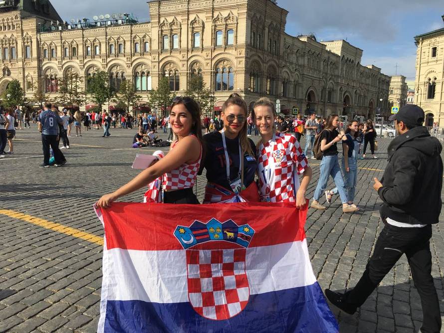 'Crven-bijeli' trg u Moskvi: Za Hrvate navijao i Steven Seagal