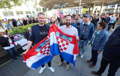 FOTO Hrvatske zastave vijore se u Švedskoj: Pogledajte kakva je atmosfera prije Eurosonga