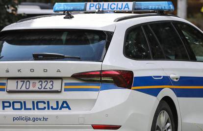 U teškoj nesreći kod Osijeka poginuo mladi vozač kamiona