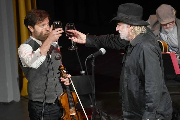 Bjelovar: Šerbedžija održao koncert na BOK festu, pridružio mu se Navojec