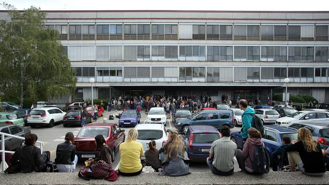 Konačno se uspješno sastalo Vijeće Filozofskog fakulteta