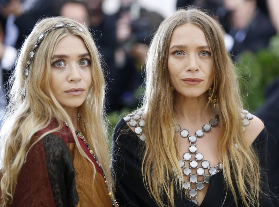 The Met Gala 2018 âHeavenly Bodies: Fashion and the Catholic Imaginationâ