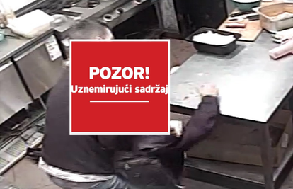 Užasna snimka napada škarama i mesarskim nožem na radnika fast food restorana u Splitu