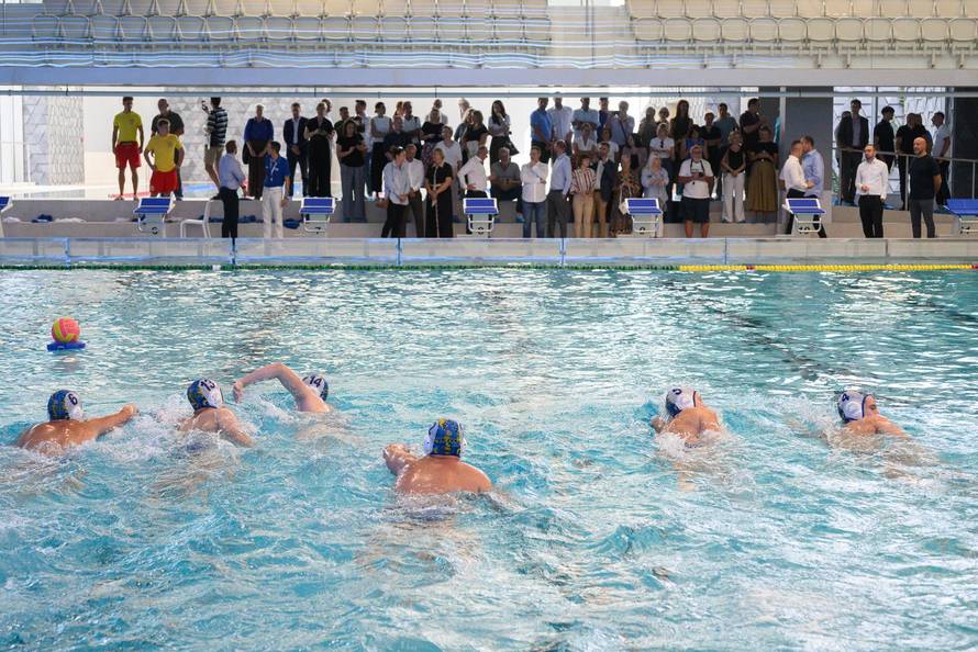 Zagreb: Svečano otvorenje bazena u Španskom