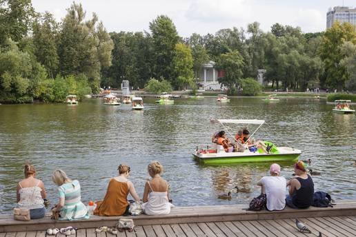 Ruke se ne drže u džepovima: Ovih 7 stvari u Rusiji se ne radi