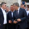 FOTO Državni vrh stigao u Sinj: Milanović i Plenković srdačno se rukovali, s njima i Jandroković