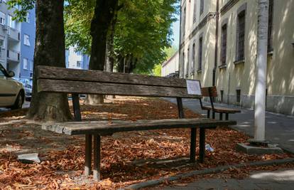 Opomena za pušače i vlasnike pasa - u rimi. Zanimljiva poruka dočekala Zagrepčane na klupici